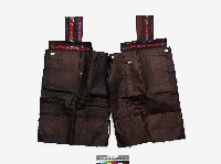 中國施洞苗族深褐色底紅刺繡繡片藏品圖，第2張