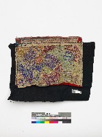 中國臺江苗族紅底綠及紫刺繡繡片藏品圖，第2張