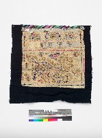 中國臺江苗族紅底土黃色刺繡繡片藏品圖，第2張