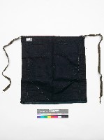 中國黎平侗族方形黑底刺繡背扇藏品圖，第2張