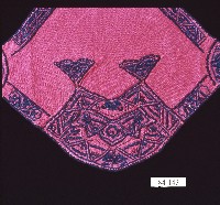 吉祥繡扇菱形附口袋肚兜藏品圖，第2張