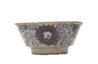 青花折枝花卉紋折腰碗藏品圖，第2張