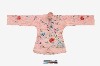 粉紅色花樣戲服藏品圖，第2張