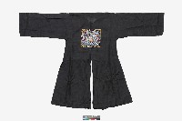 黑色長擺戲服藏品圖，第2張