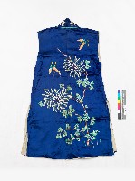 乳白色龍紋繡花背心戲服藏品圖，第2張