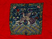 紅色白鶴繡樣長擺戲服藏品圖，第3張