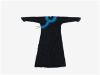 黑色底淡藍邊素面長擺戲服藏品圖，第1張