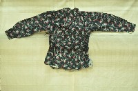 黑底花紋河南戲服藏品圖，第1張