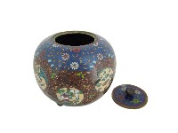 掐絲法瑯三足蓋罐藏品圖，第2張