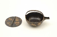 金屬胎圓形提把式黑漆地酒器藏品圖，第2張