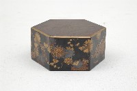 雪薄紋蔦雪輪蒔繪香木割台藏品圖，第2張