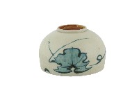 白地綠釉荷葉紋瓷杯藏品圖，第2張