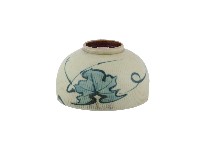 白地綠釉荷葉紋瓷杯藏品圖，第2張