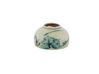 白地綠釉荷葉紋瓷杯藏品圖，第2張