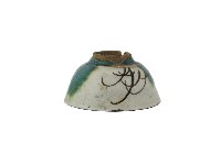 白地彩繪花草紋陶碗藏品圖，第2張