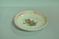 金口白地印花彩繪折枝花卉紋瓷碟藏品圖，第1張