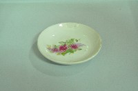 白地印花彩繪折枝玫瑰紋瓷碟藏品圖，第1張