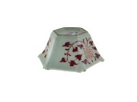 釉裡紅折枝寶相花八角型小型碗（多組）藏品圖，第8張