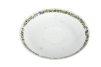 印花彩繪玫瑰卷草紋白地瓷盤藏品圖，第1張