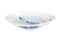 青花鮕魚藻紋崚型瓷盤藏品圖，第1張
