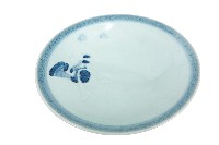 青花日本武士帽盔紋青白瓷盤藏品圖，第1張