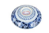 青花纏枝花卉開光山水花輪花紋碗藏品圖，第2張