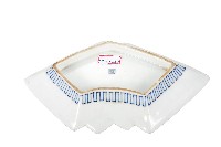 青花山水樓閣襷紋雙結型皿藏品圖，第2張