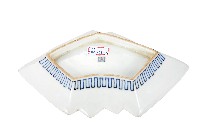 青花山水樓閣襷紋雙結型皿藏品圖，第2張