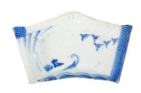 青花舟艇人物飛鳥紋五角變形皿藏品圖，第1張