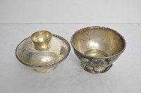 總督府徽紋雙繫環帶蓋銀碗三套組藏品圖，第3張