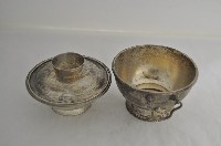 總督府徽紋雙繫環帶蓋銀碗三套組藏品圖，第3張