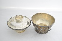 總督府徽紋雙繫環帶蓋銀碗三套組藏品圖，第3張