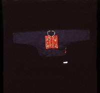 排灣族人形圖紋黑色上衣藏品圖，第1張