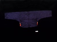 排灣族人形圖紋黑色上衣藏品圖，第2張