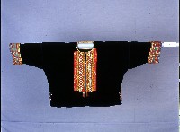 排灣族織紋黑色長袖上衣藏品圖，第2張