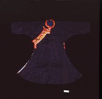 排灣族織紋黑色長衣藏品圖，第1張