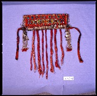 排灣族紅色串珠飾頭冠藏品圖，第1張