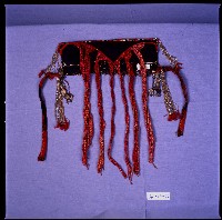 排灣族紅色串珠飾頭冠藏品圖，第2張