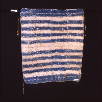 達悟族藍色橫紋方巾藏品圖，第2張