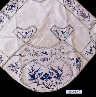 白色吉祥刺繡肚兜藏品圖，第2張