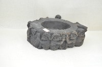 黑色雕塑人樣菸灰缸藏品圖，第3張