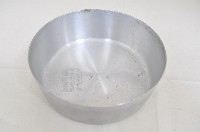 錫製圓形帶蓋便當盒藏品圖，第6張