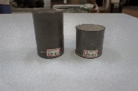 金屬製圓筒型袋蓋藥盒藏品圖，第1張