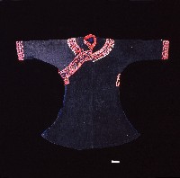 黑色繡紋長袖上衣藏品圖，第1張