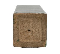 綠釉浮雕瓷質長枕藏品圖，第2張