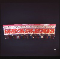 紅色吉祥繡樣床簾藏品圖，第1張