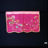 棗紅色吉祥繡樣門簾藏品圖，第1張