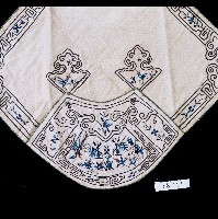 功名祈求刺繡扇形口袋肚兜藏品圖，第2張