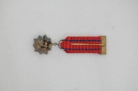 三等寶鼎襟綬小勳章藏品圖，第2張