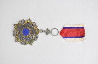 六等采玉勳章藏品圖，第1張